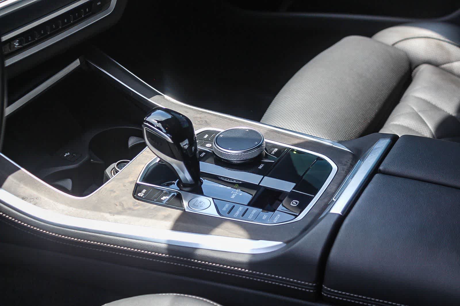 Used 2023 BMW X5 xDrive40i w/ Premium Package AWD/4WD image 24