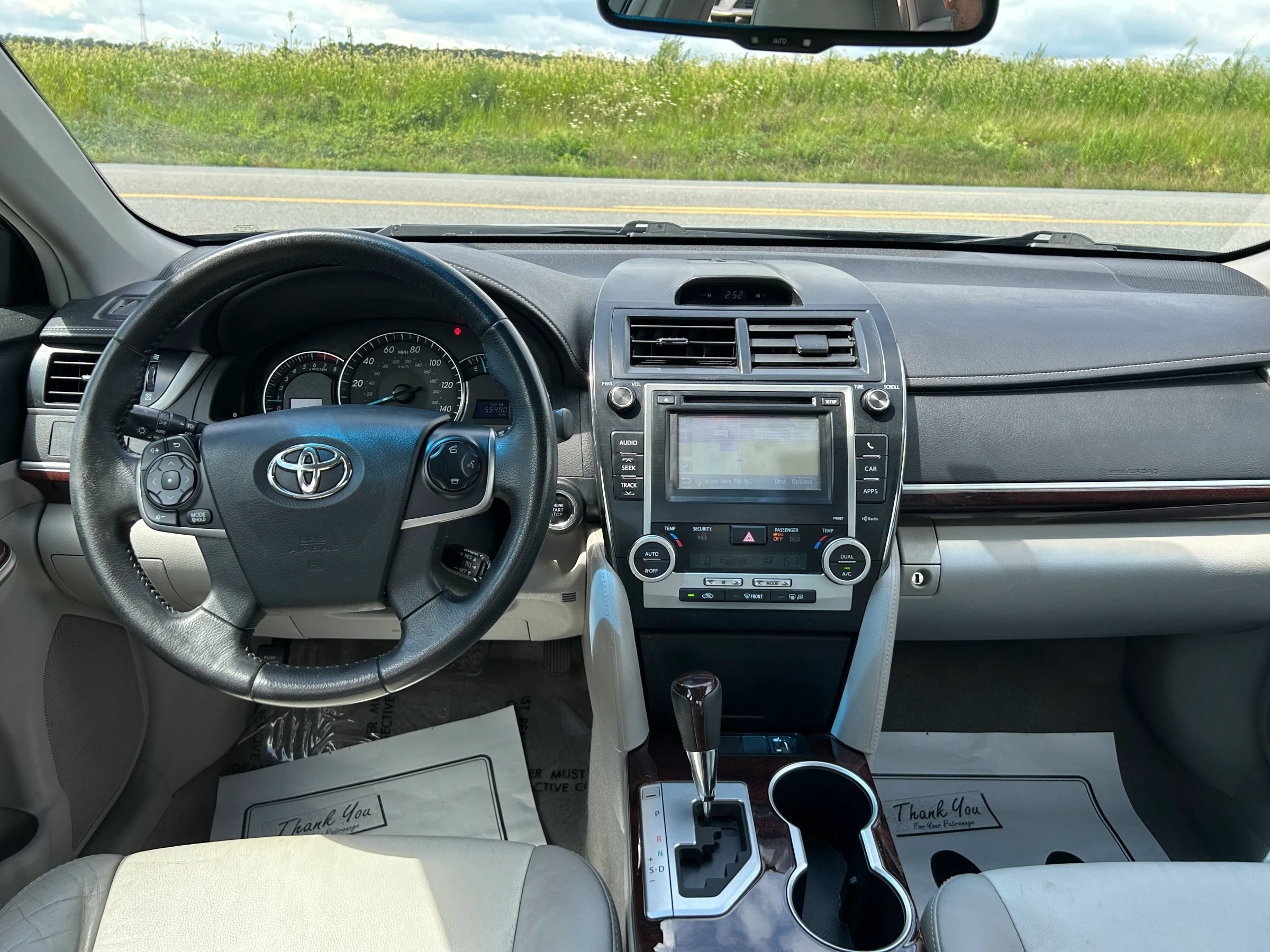 Used 2012 Toyota Camry XLE w/ Leather Pkg FWD image 13