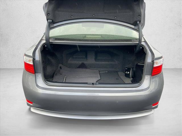 Used 2013 Lexus ES 300h Hybrid image 6