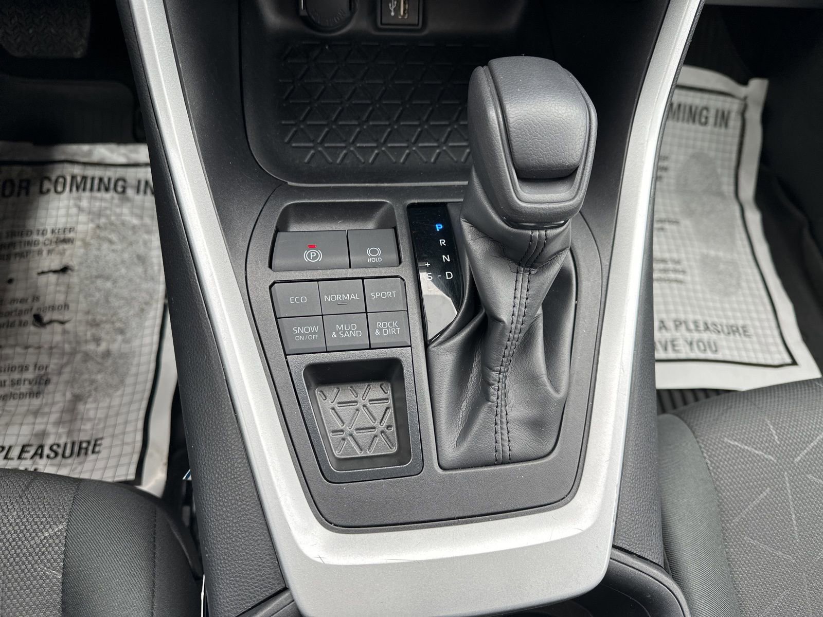 Used 2024 Toyota RAV4 XLE w/ Convenience Package AWD/4WD image 37