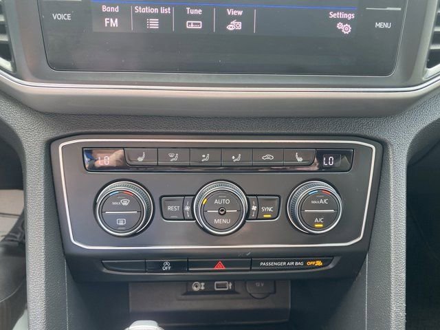 Used 2025 Volkswagen Jetta SE image 24