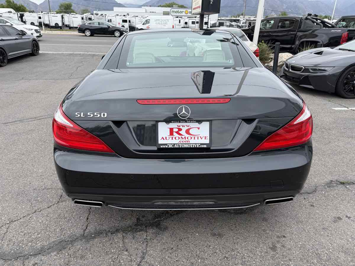 Used 2013 Mercedes-Benz SL 550 image 7
