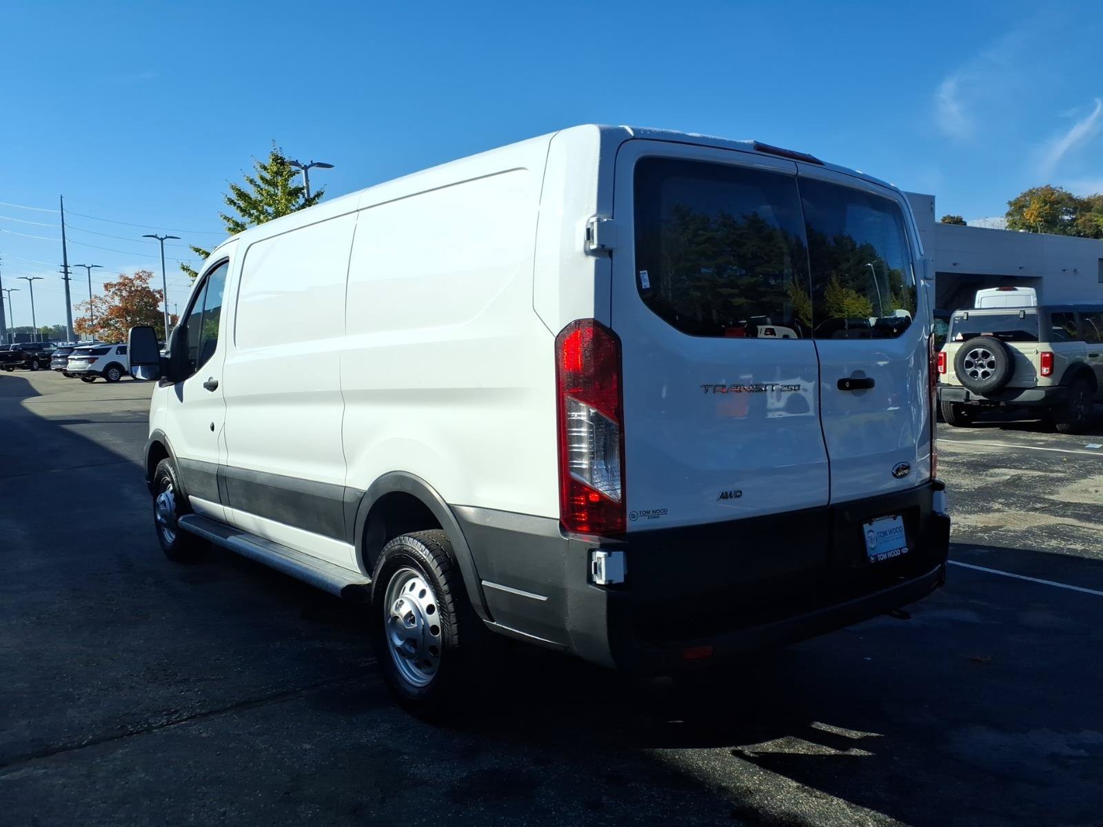 Used 2023 Ford Transit 250 Low Roof AWD w/ Exterior Upgrade Package image 8