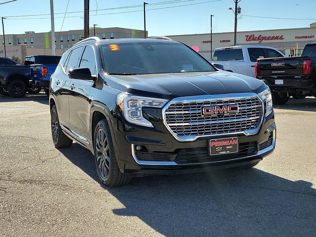 Used 2023 GMC Terrain Denali w/ Black Diamond Edition video 2