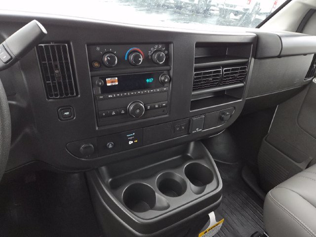 New 2026 GMC Savana 3500 w/ Driver Convenience Package RWD image 30