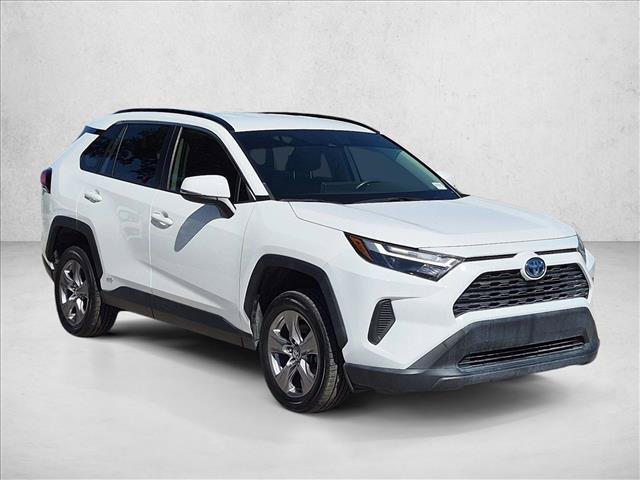 Used 2023 Toyota RAV4 XLE AWD/4WD image 3