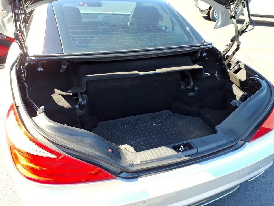 Used 2013 Mercedes-Benz SL 550 image 11