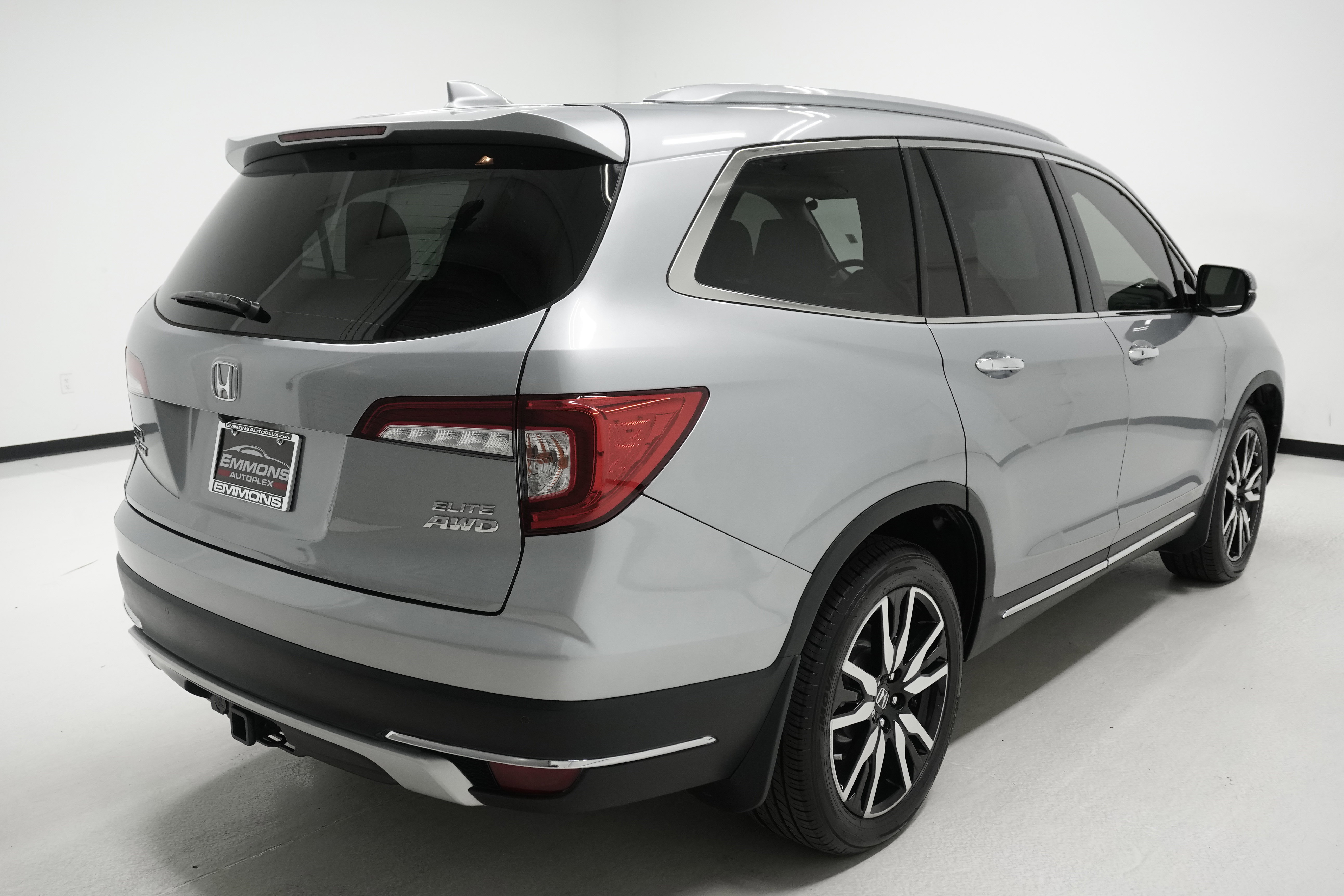 Used 2020 Honda Pilot Elite image 4