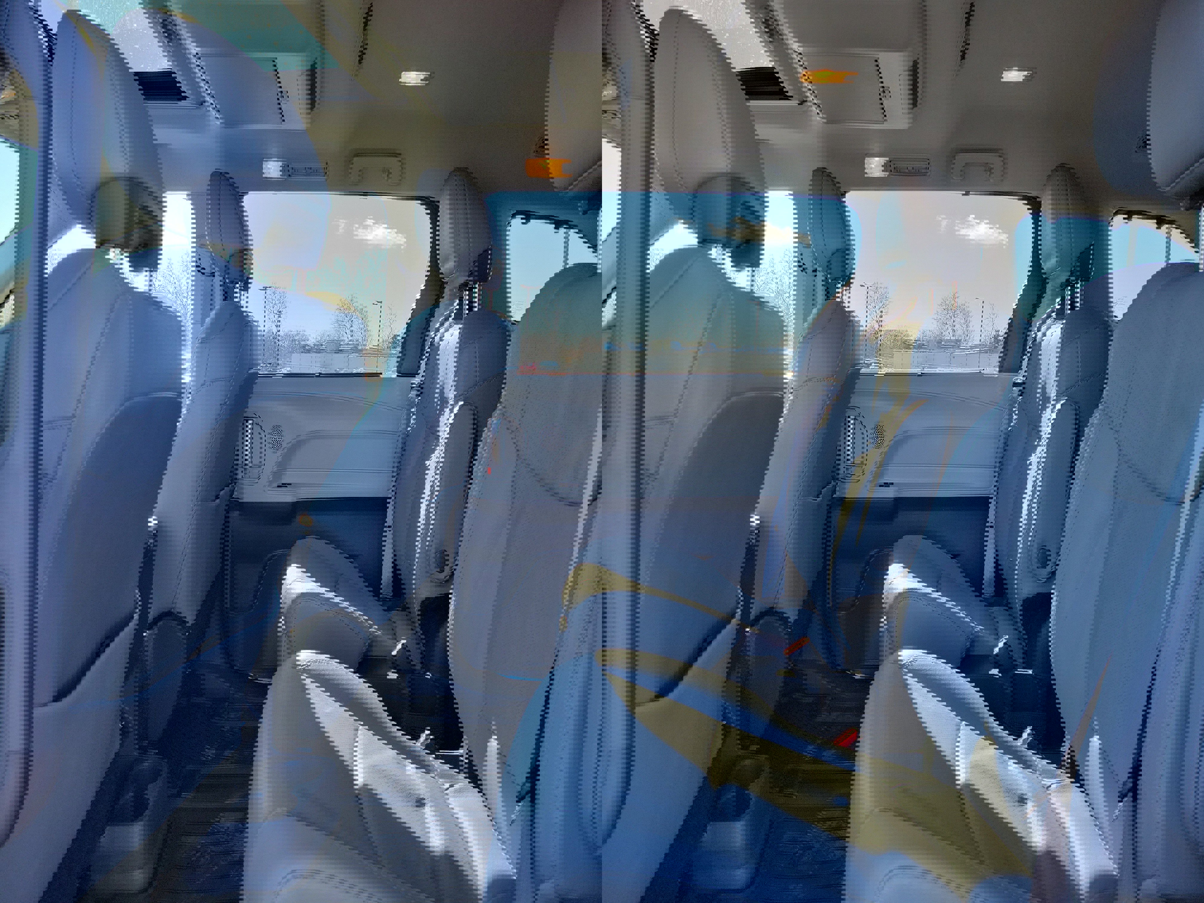 Used 2024 Toyota Sienna Limited image 11