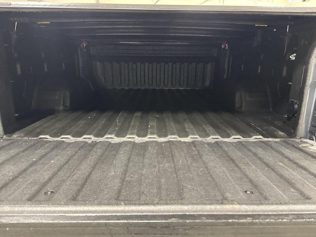 Used 2020 Chevrolet Silverado 1500 LT w/ All-Star Edition AWD/4WD image 23