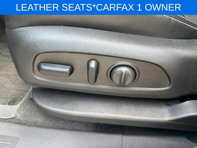Used 2023 GMC Terrain SLT w/ Tech Package FWD image 26