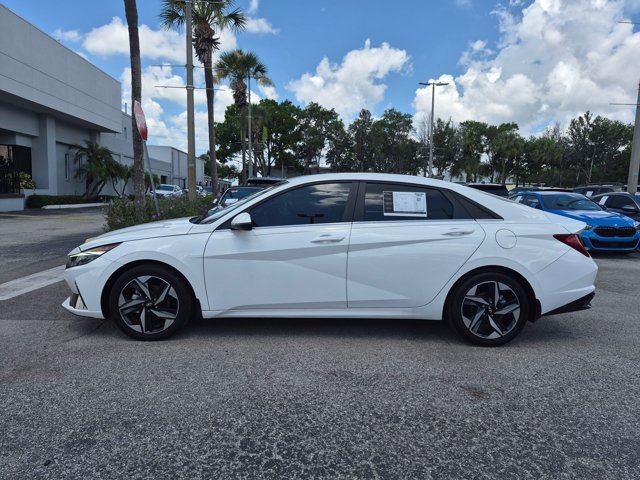 Used 2023 Hyundai Elantra Limited FWD image 7