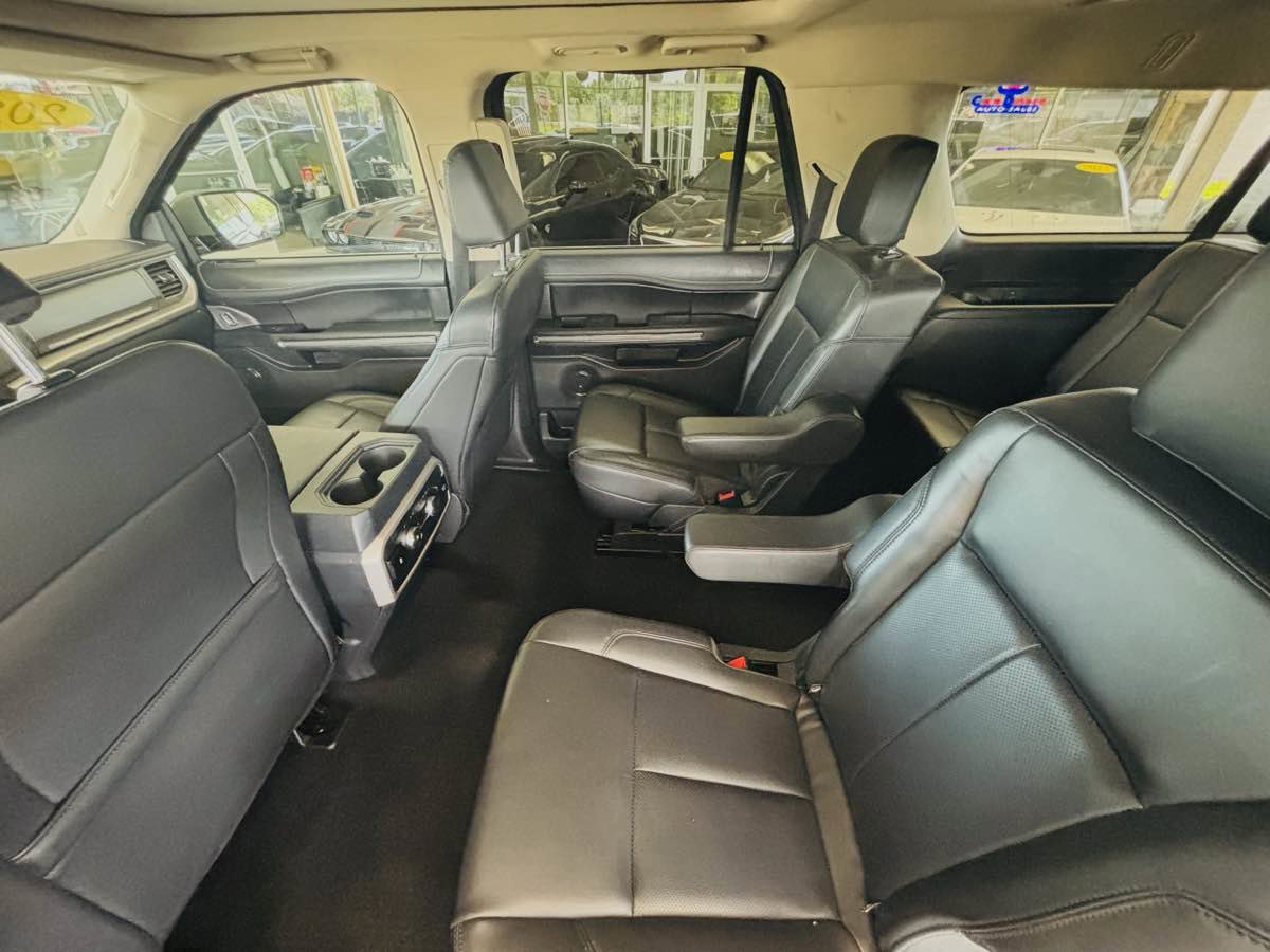 Used 2024 Ford Expedition Max XLT AWD/4WD image 29