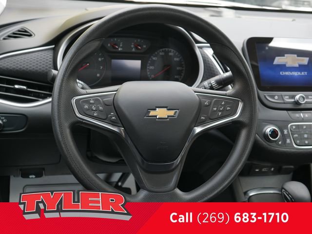 Used 2025 Chevrolet Malibu LT image 44