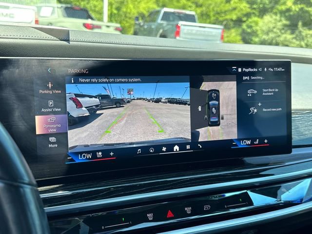 Used 2025 BMW 740i xDrive AWD/4WD image 28