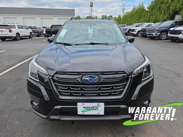 Used 2024 Subaru Forester Premium AWD/4WD image 2
