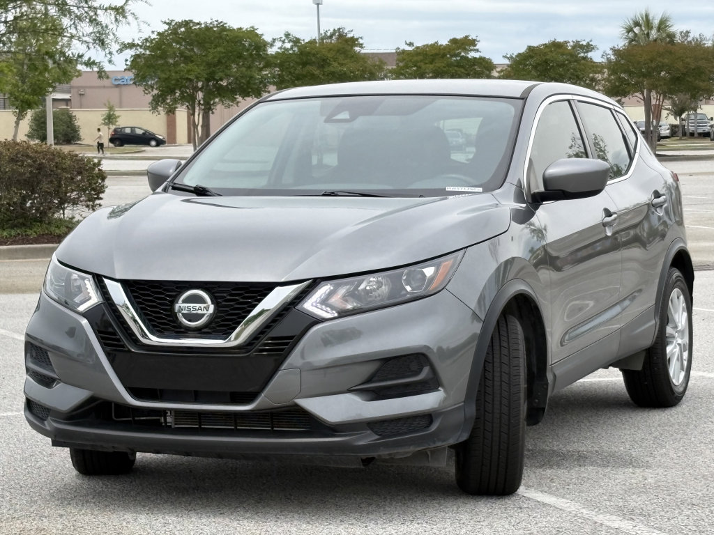 Used 2021 Nissan Rogue Sport S FWD image 3