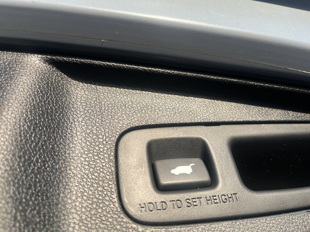 Used 2022 Honda CR-V Touring image 10