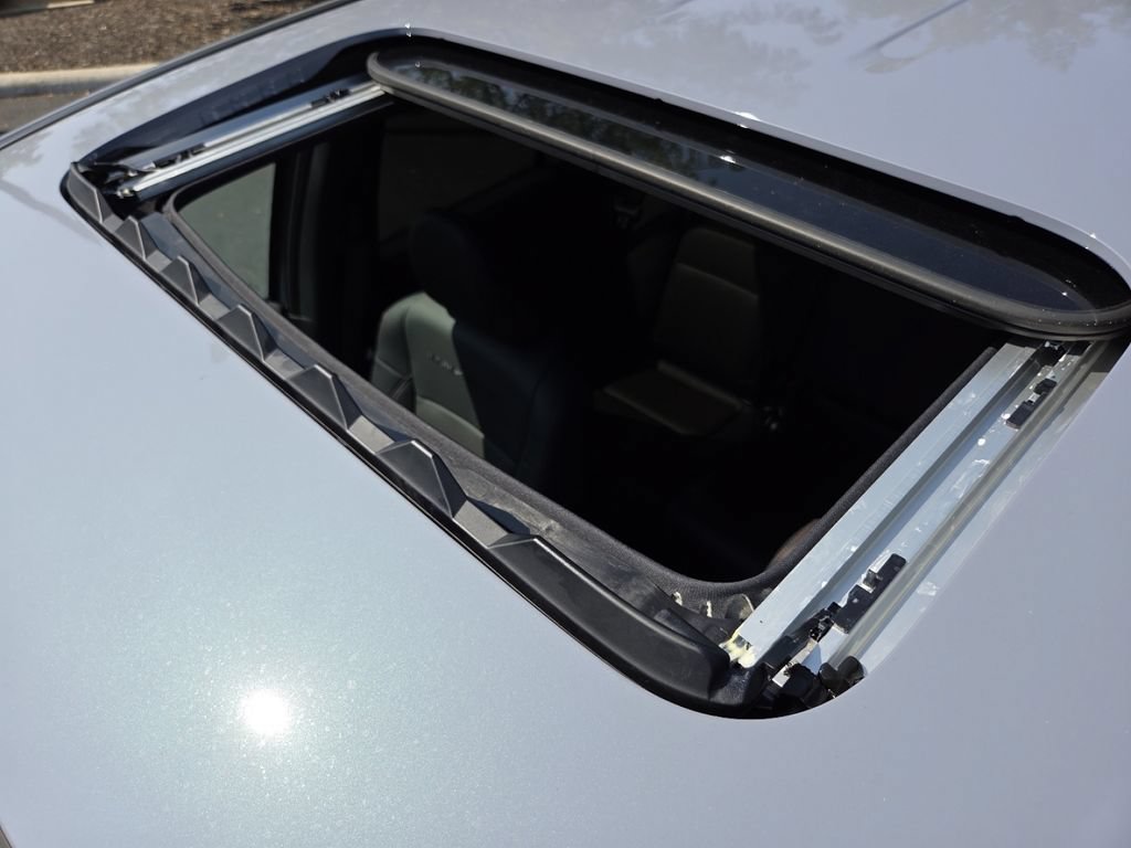New 2026 Honda Ridgeline Black Edition image 3