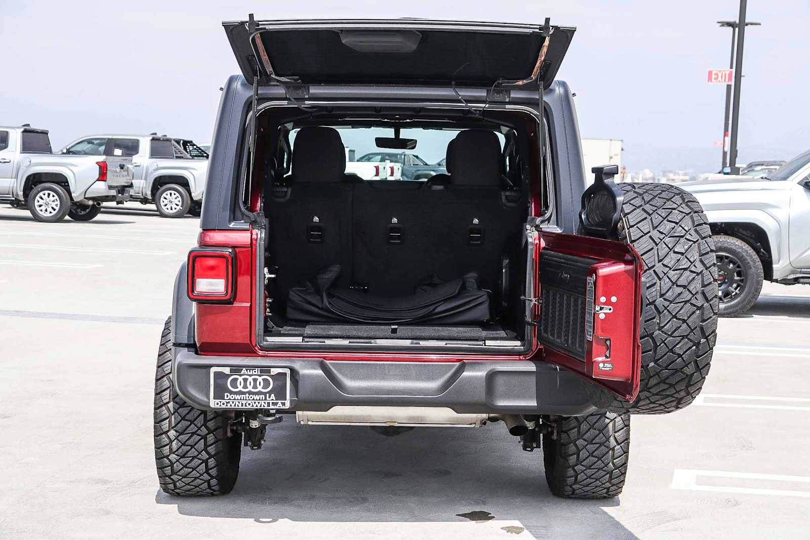 Used 2021 Jeep Wrangler Unlimited Sport AWD/4WD image 33