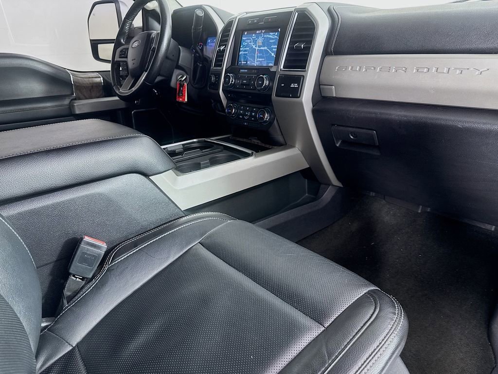 Used 2018 Ford F250 Lariat w/ Chrome Package image 34