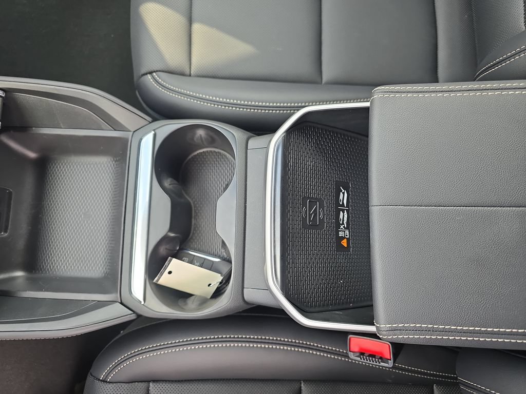 New 2027 GMC Terrain Elevation w/ Elevation Premium Package FWD image 25