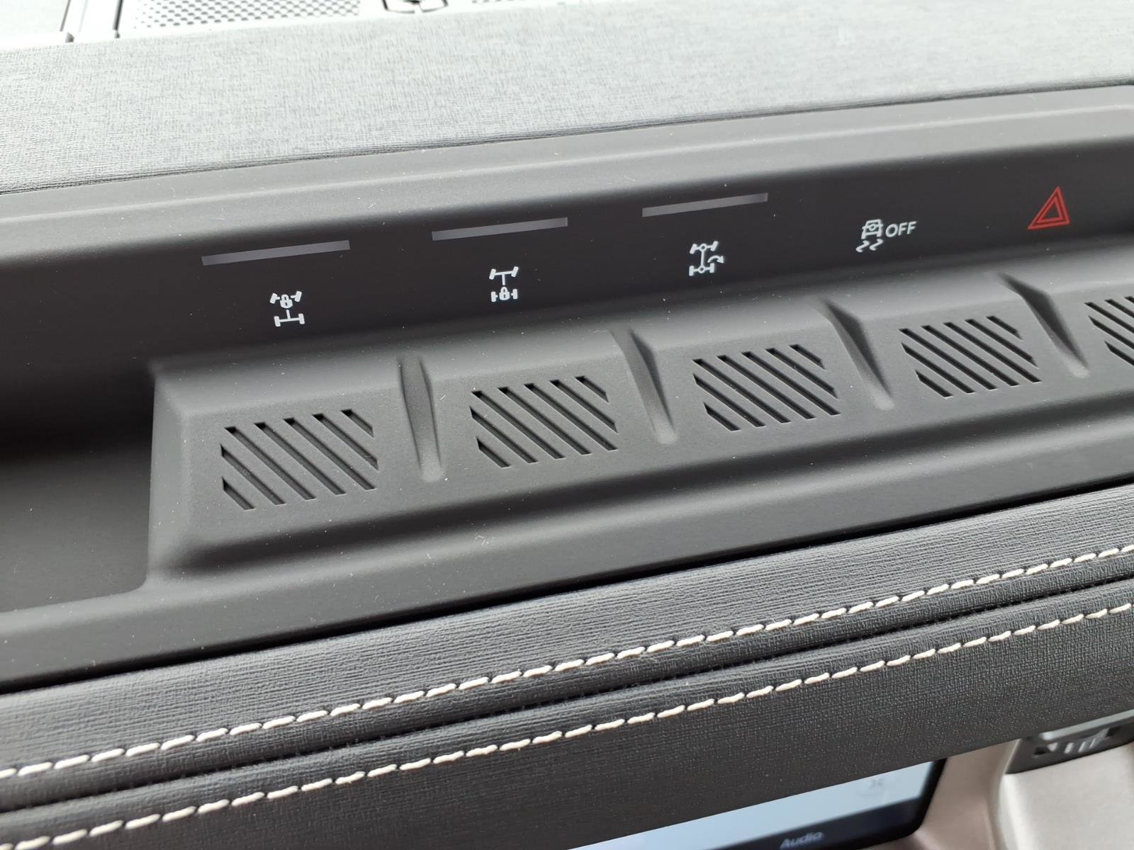 New 2026 Ford Bronco Outer Banks image 6