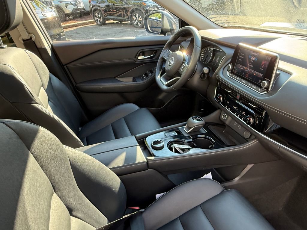 Used 2023 Nissan Rogue SL AWD/4WD image 24