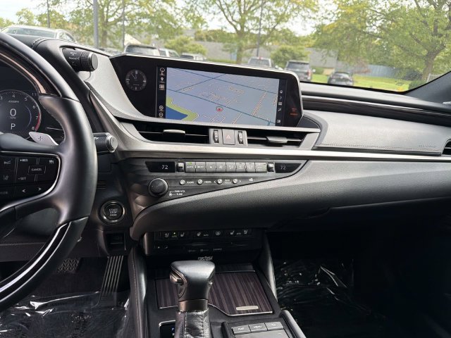 Used 2019 Lexus ES 350 w/ Accessory Package FWD image 23