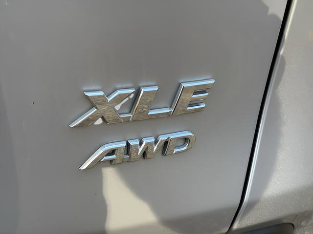Used 2024 Toyota RAV4 XLE AWD/4WD image 16