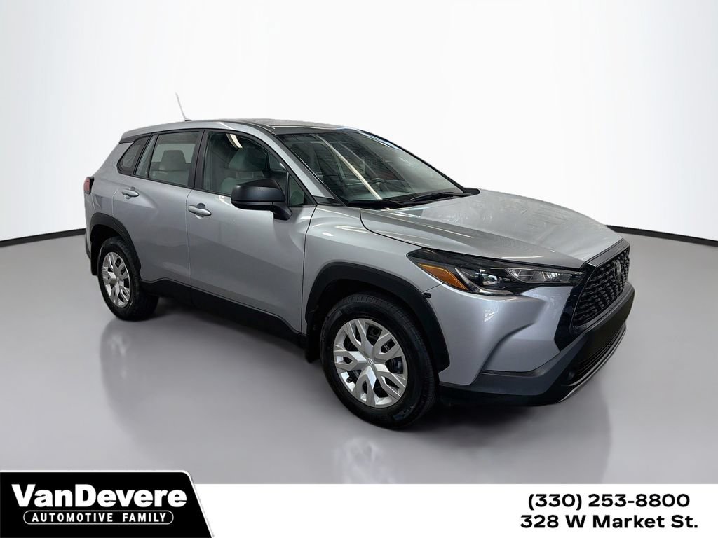 Used 2024 Toyota Corolla Cross L AWD/4WD image 1