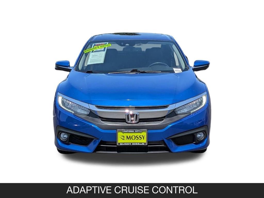 Used 2018 Honda Civic Touring image 4
