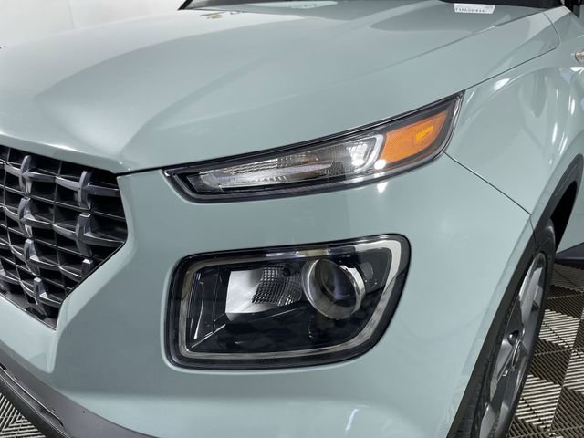 Used 2025 Hyundai Venue SEL FWD image 46