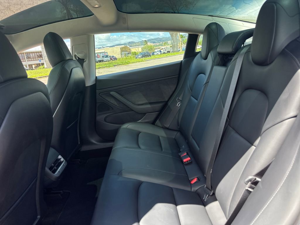 Used 2020 Tesla Model 3 Long Range AWD/4WD image 14