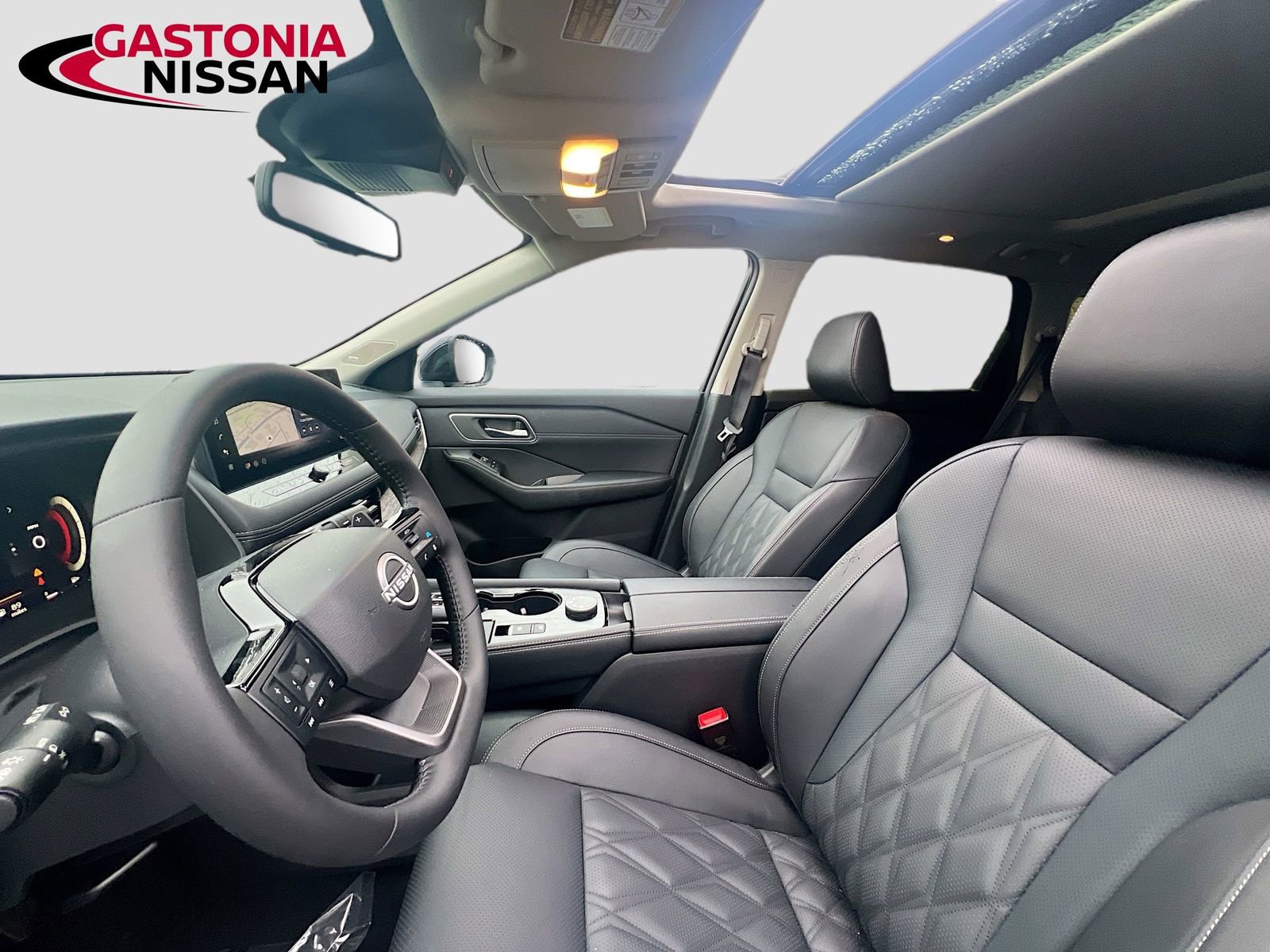 Used 2026 Nissan Rogue Platinum w/ Platinum Premium Package image 29