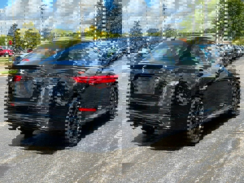 New 2025 Nissan Sentra SR w/ Midnight Edition image 8