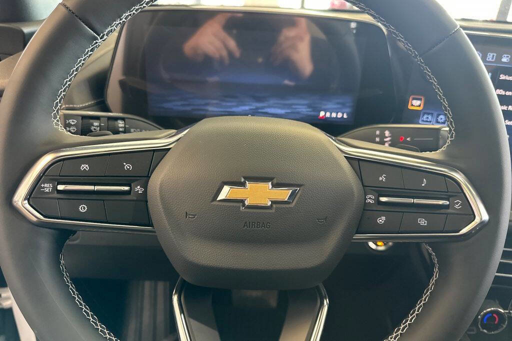 New 2026 Chevrolet Traverse LT w/ Sun and Wheel Package image 19