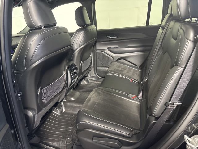 Certified 2023 Jeep Grand Cherokee L Laredo image 22