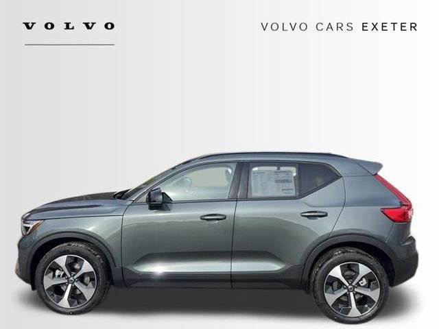 New 2026 Volvo XC40 B5 Plus w/ Climate Package AWD/4WD image 4