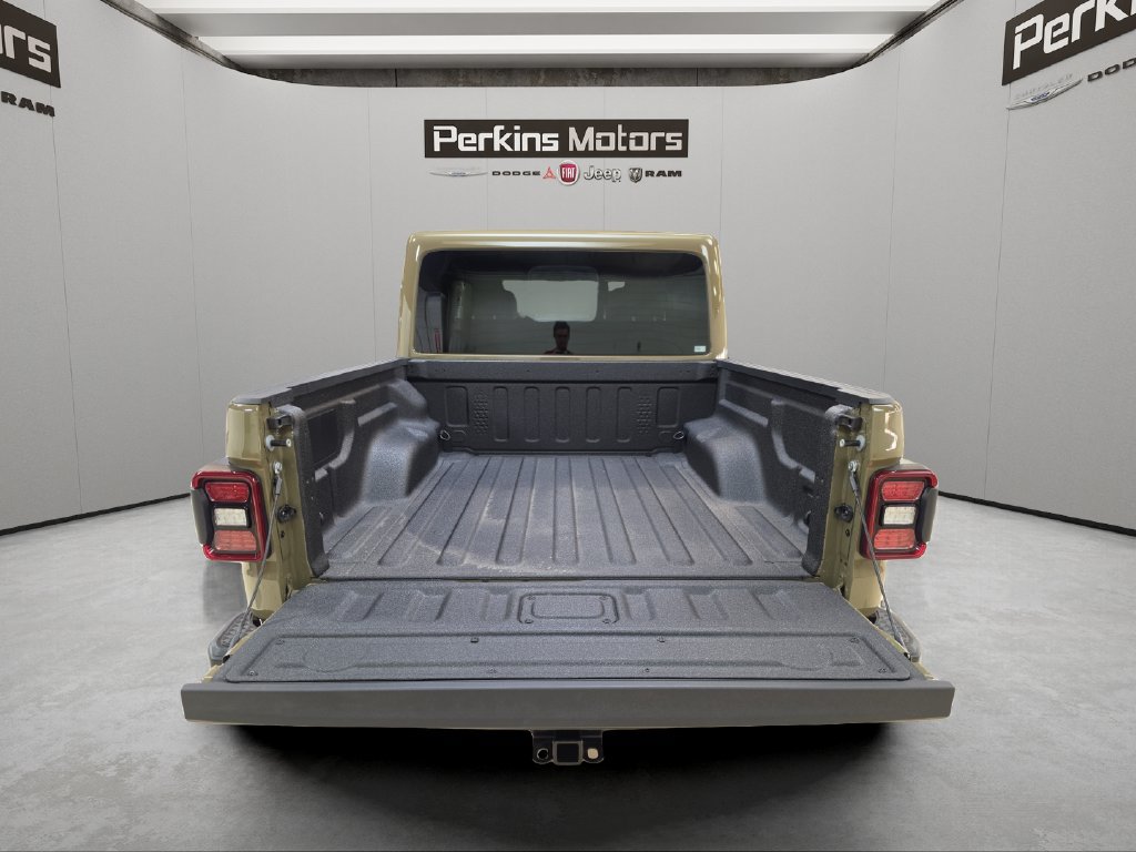 New 2026 Jeep Gladiator Mojave w/ Safety Group AWD/4WD image 10
