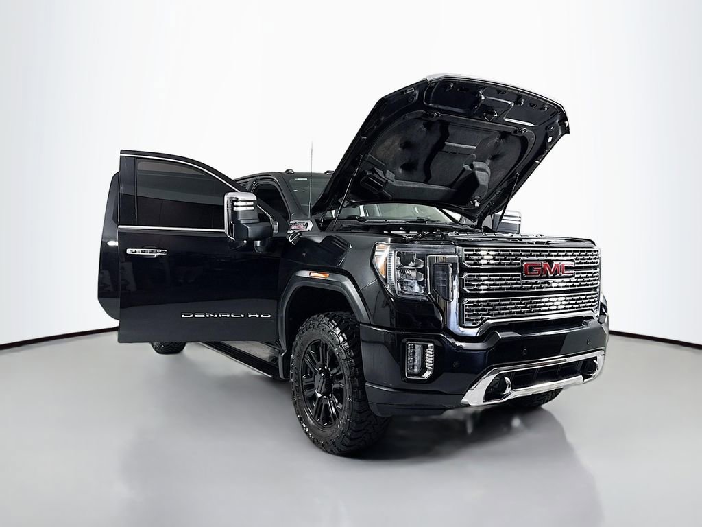 Used 2022 GMC Sierra 3500 Denali w/ Denali Black Diamond Edition AWD/4WD image 23