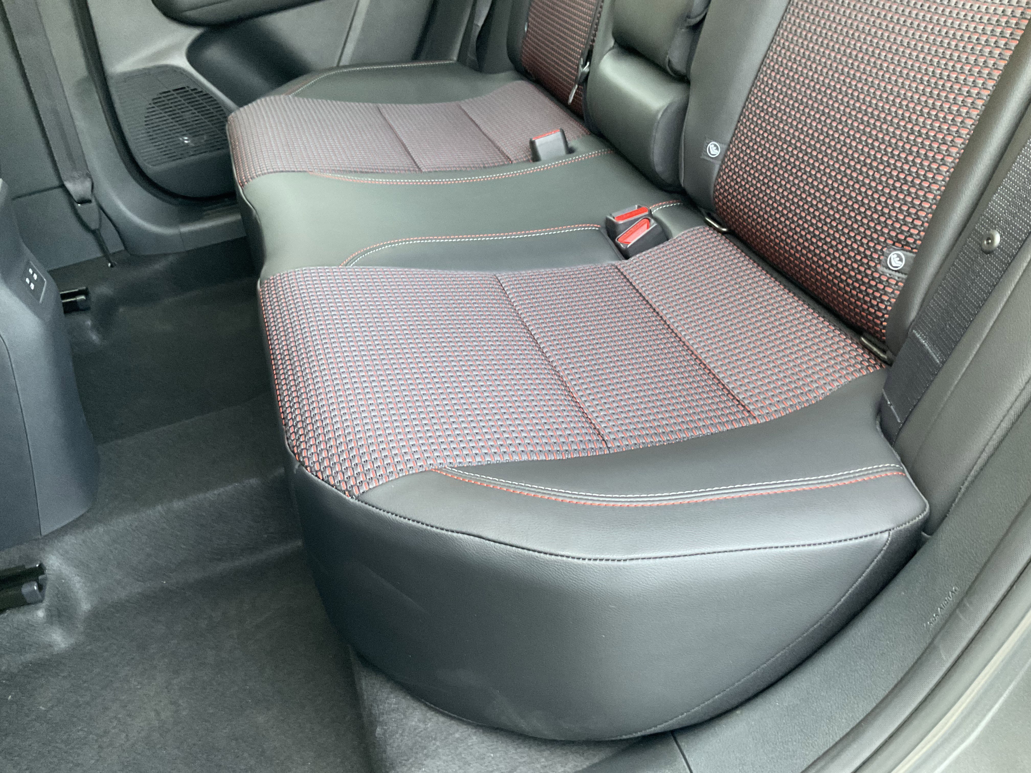 Used 2026 Nissan Kicks SR w/ Cold Weather Package image 35