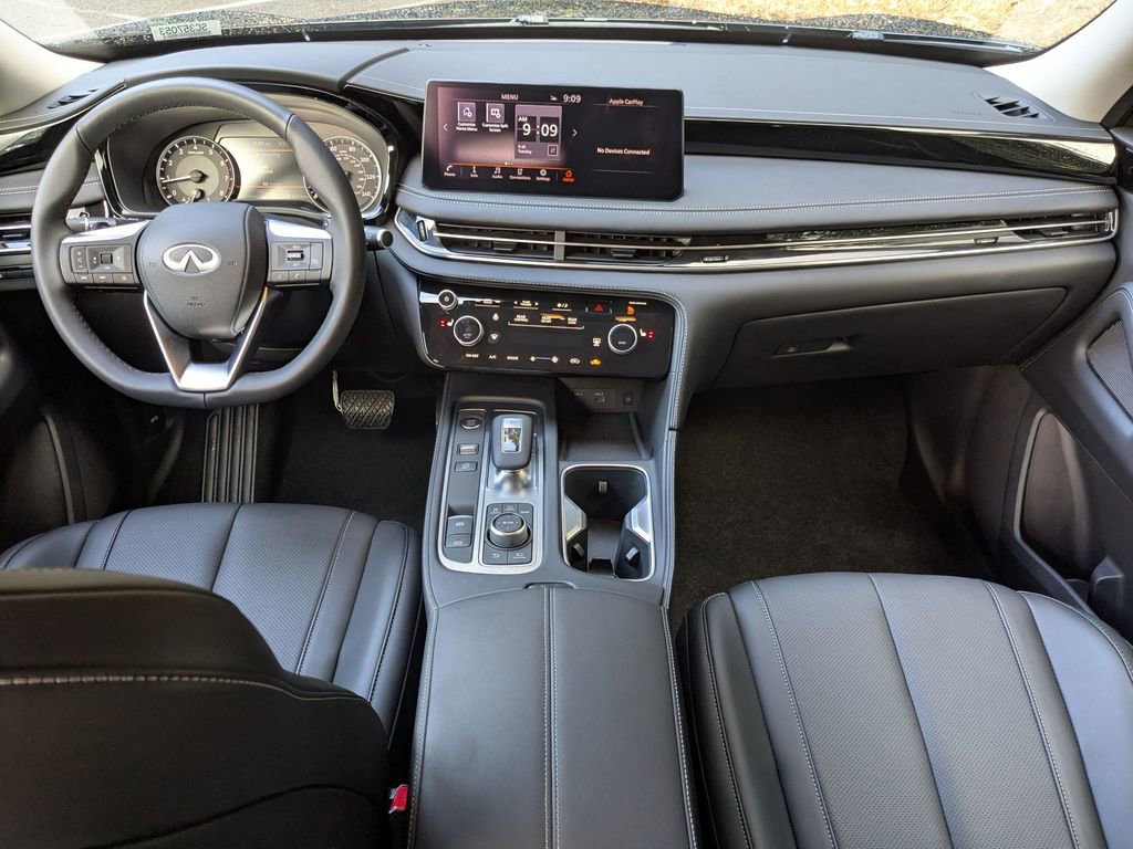 Used 2025 INFINITI QX60 Pure image 23