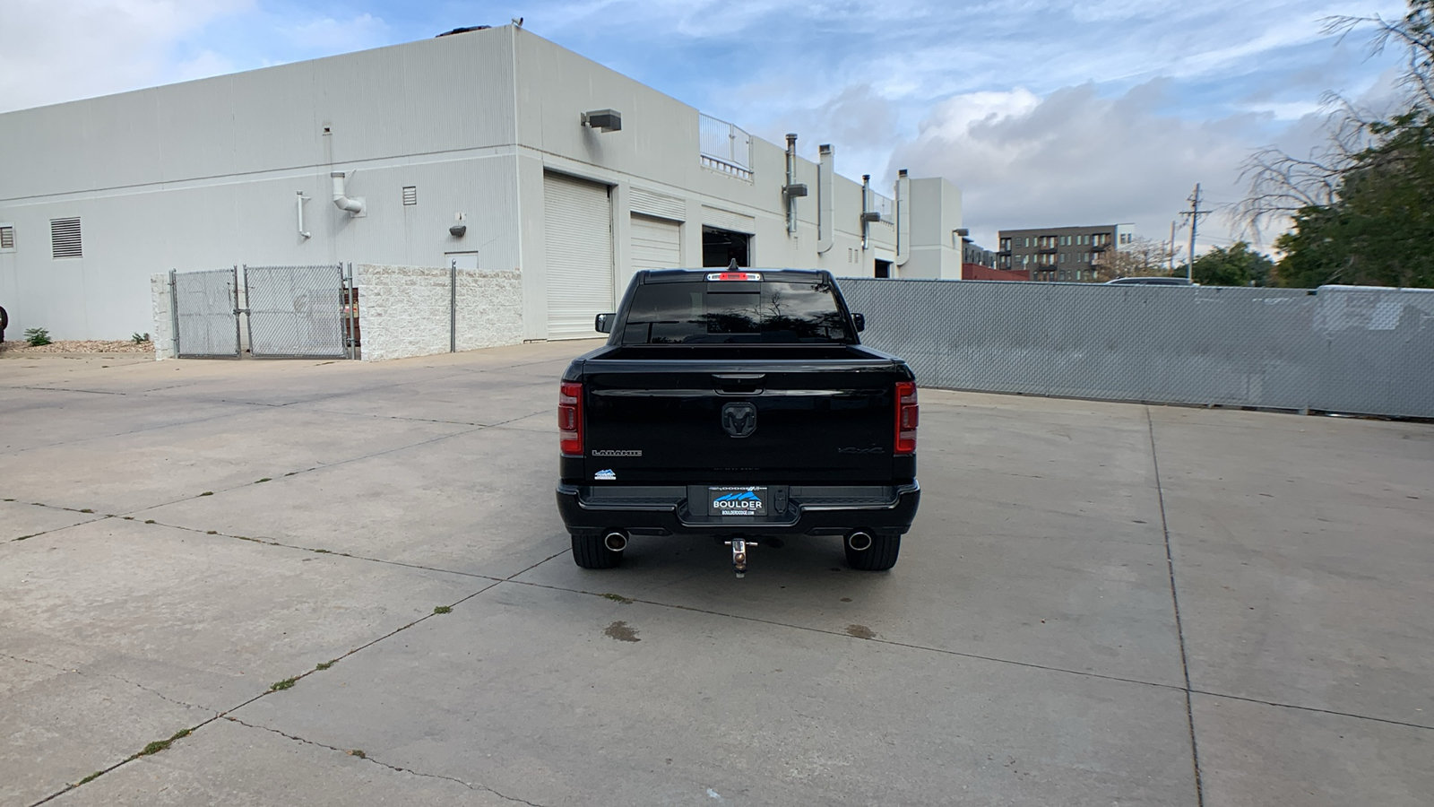 Used 2023 RAM 1500 Laramie AWD/4WD image 4