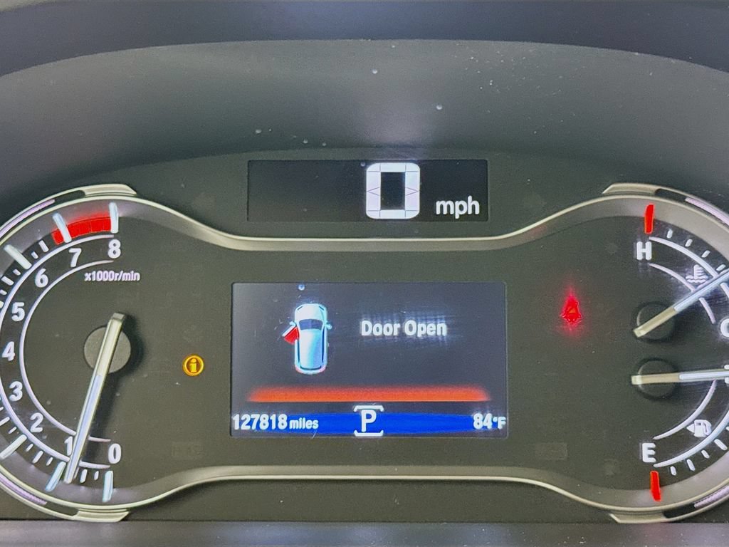 Used 2016 Honda Pilot Touring image 14