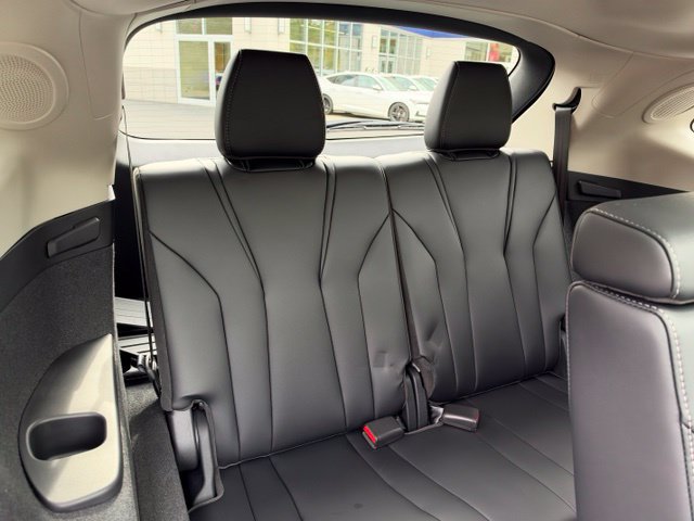 Used 2026 Acura MDX w/ Technology Package AWD/4WD image 14
