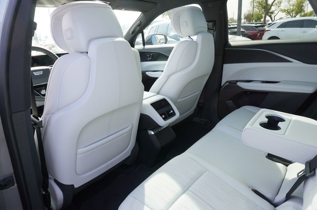 New 2025 Cadillac Lyriq Sport RWD image 9