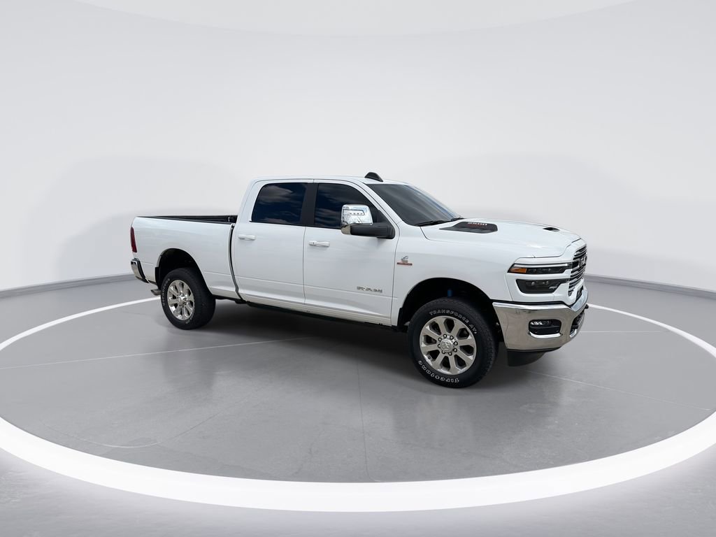 Used 2025 RAM 2500 Laramie AWD/4WD image 2