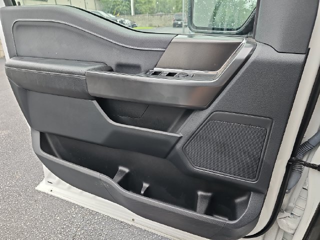 Used 2024 Ford F150 XLT w/ XLT Black Appearance Package RWD image 31