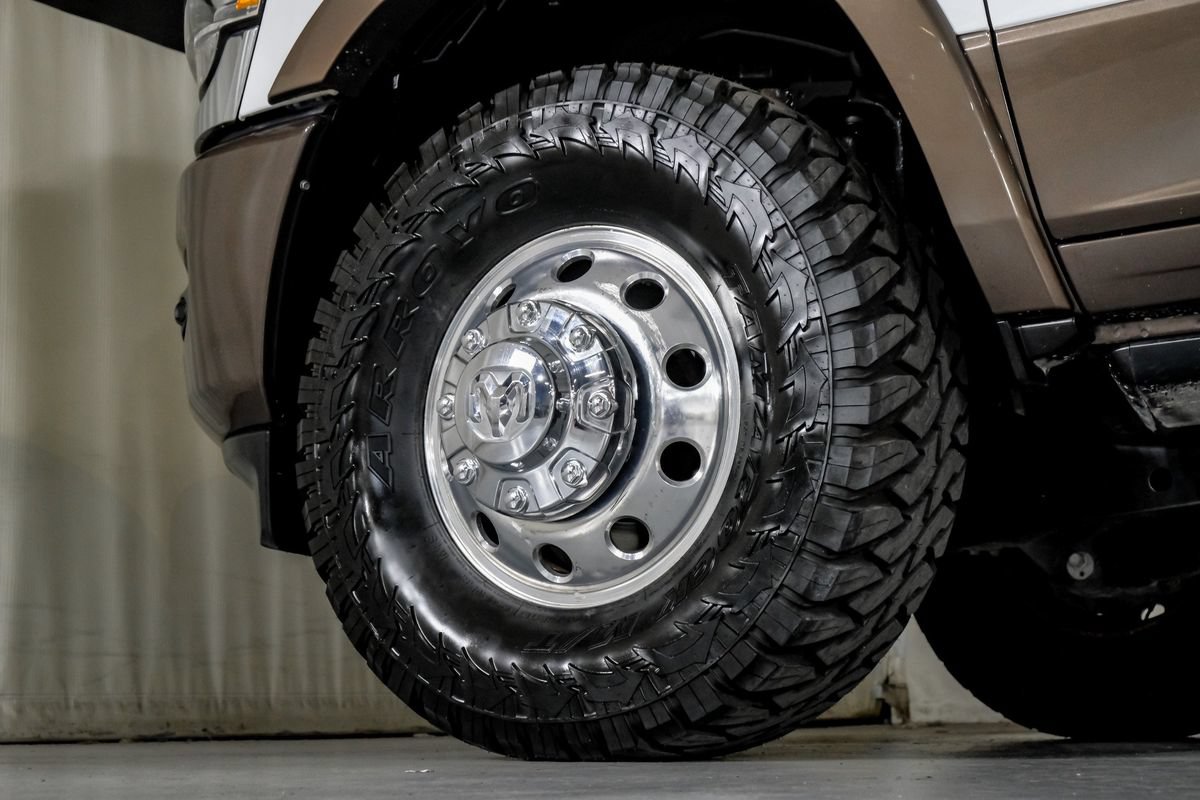 Used 2023 RAM 3500 Limited AWD/4WD image 57